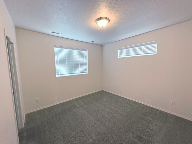 Master Bedroom - 7608 W Corona Dr