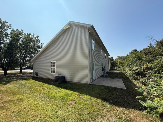 Photo - 1711 Hanover Blvd