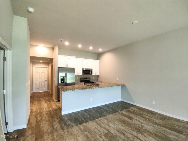 Photo - 2017 Chiquita Blvd S