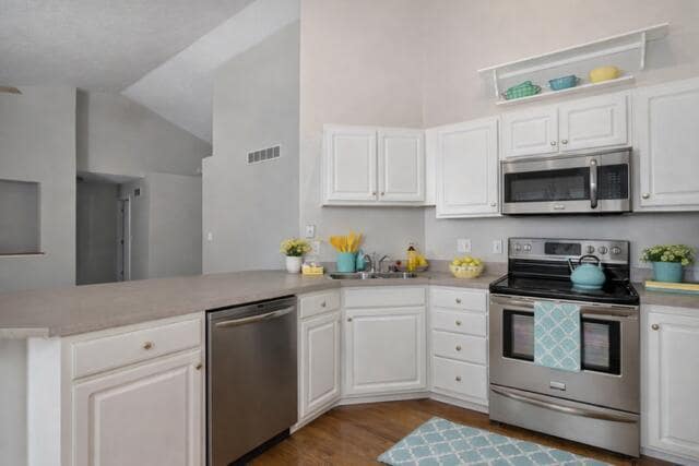 Photo - 8872 Richmond Rd