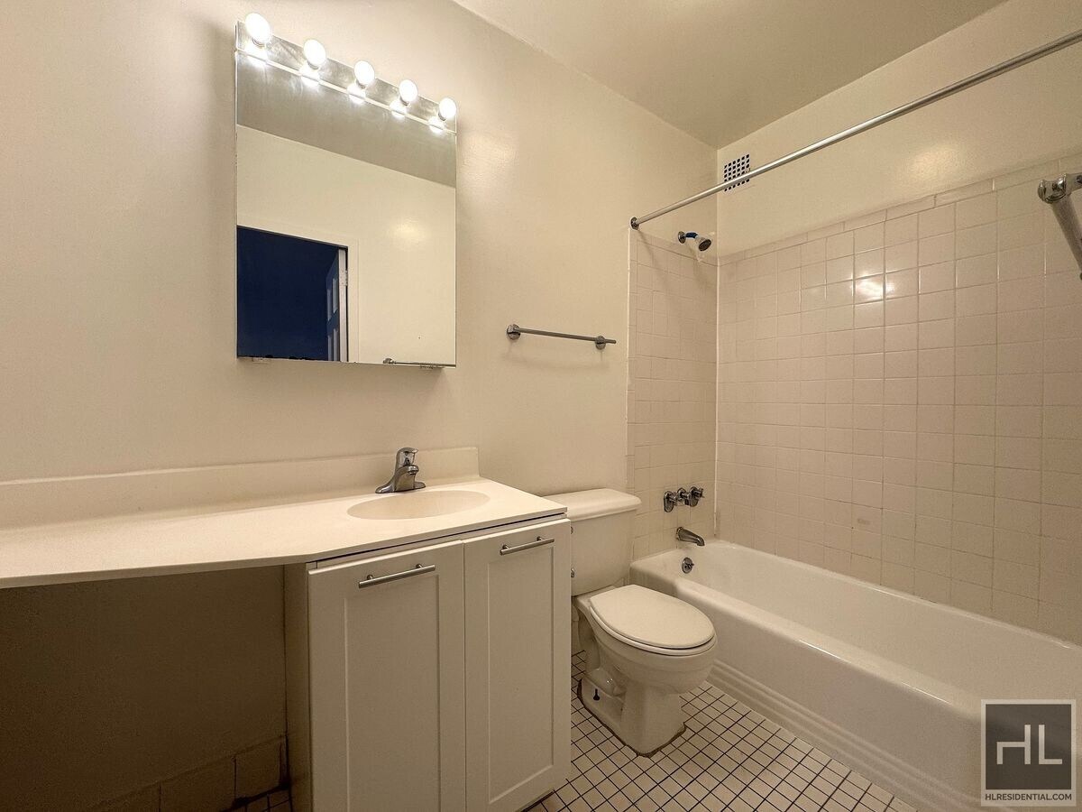 Photo - EAST 36 STREET Unit 1H