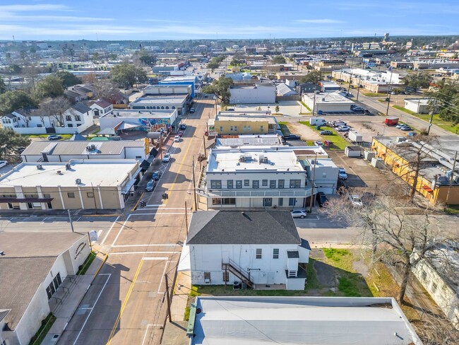 Photo - 401 E Main St