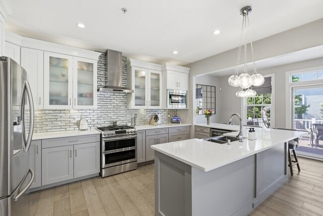 Photo - 14619 Hawley Ln