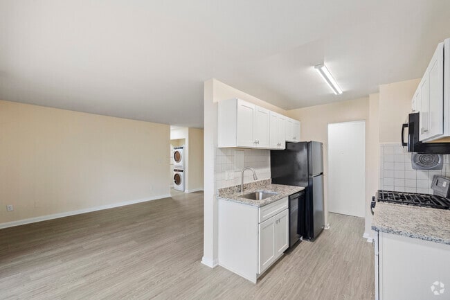 101 North Ripley Apartments