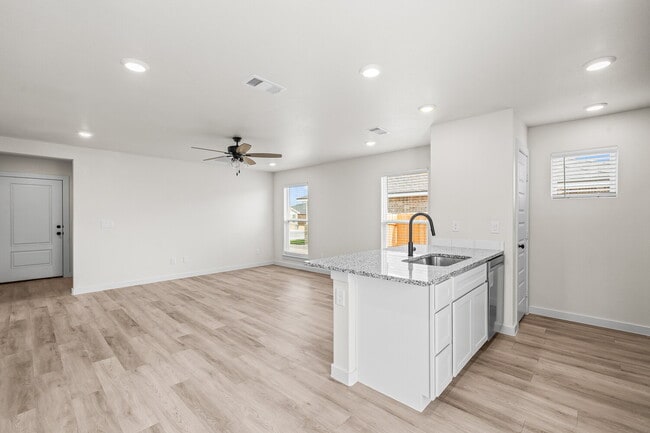 Photo - Charming Cottage in Frenship ISD!