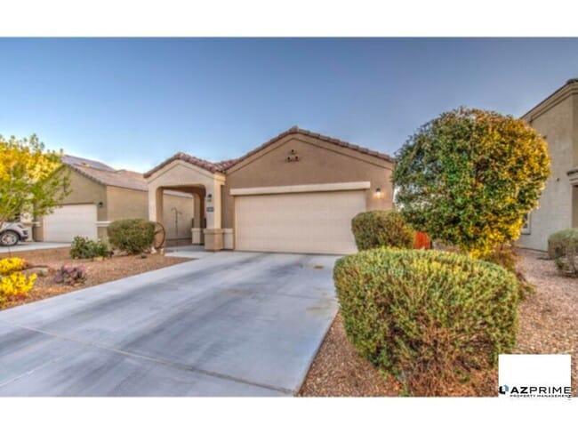 Photo - $500 OFF FIRST MONTH'S RENT MOVE IN SPECIAL IF LEASE IS SIGNED BEFORE 12/31/2025! Welcome to this Be