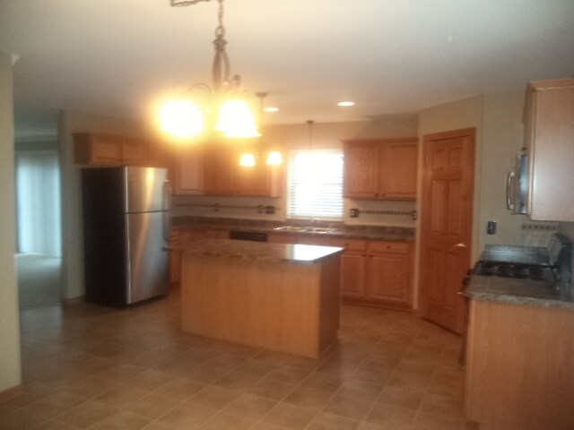 Photo - 561 Yosemite Ave