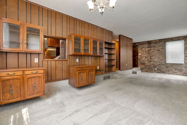 Photo - 1660 Palmer Pl