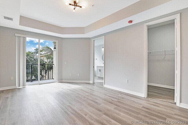 2425 San Pietro Cir