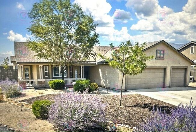 Building Photo - Dayton NV 3 Bedroom, 2 Bath Home with Sweeping Mountain Views