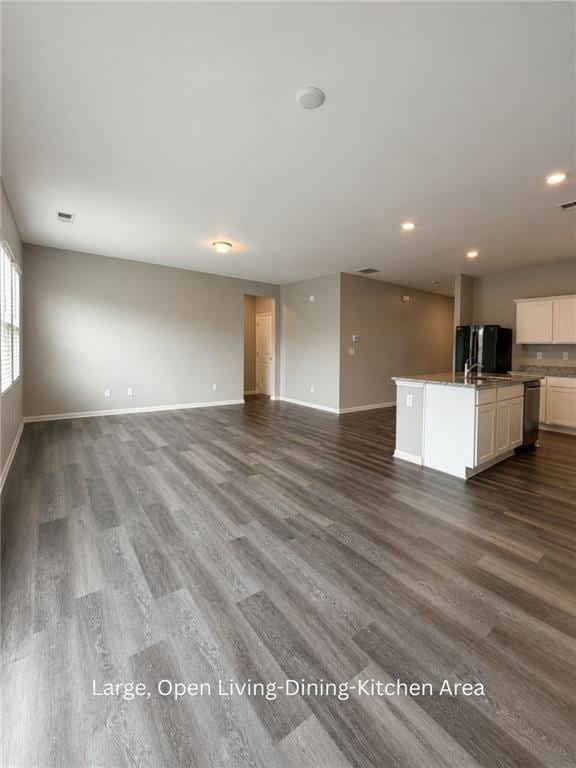 Photo - 132 Verona Dr NW