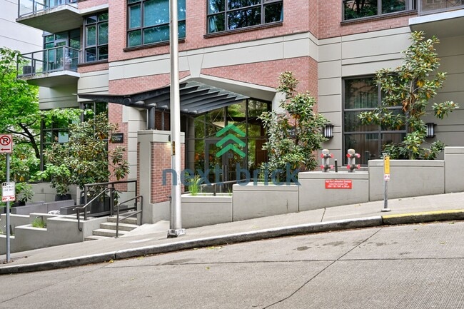 Photo - "Chic Urban Retreat: Stylish 1-Bedroom Condo in the Heart of Seattle!" Unit 906