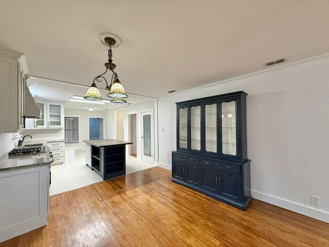 Photo - Tour Today! 3 Bed 2 Bath in Tyler!