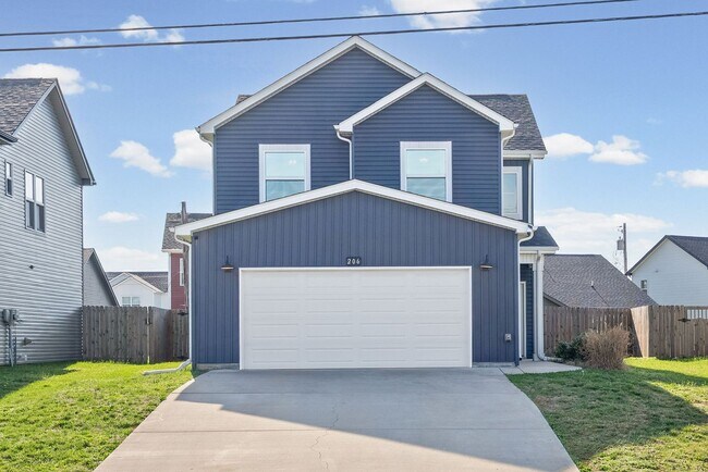 Photo - 3 Bedroom 2 1/2 Bath Home For Rent Near Post!