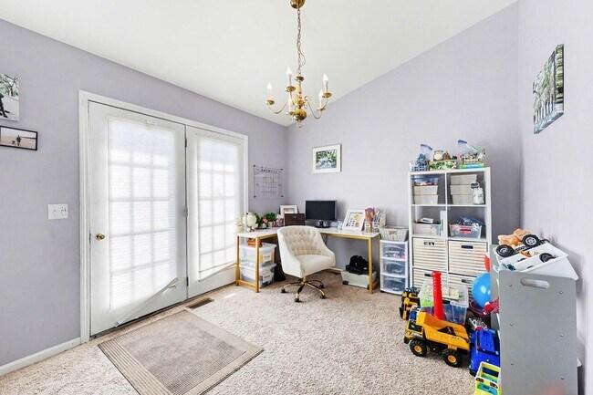 Photo - 2863 Silver Spring Dr