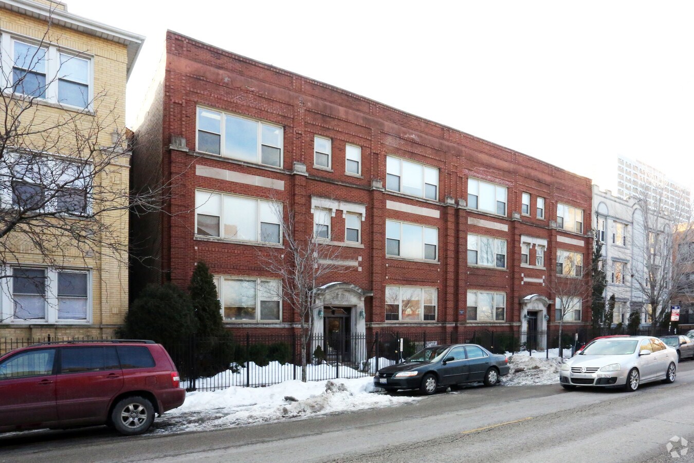 Photo - 827-835 W Lawrence Ave