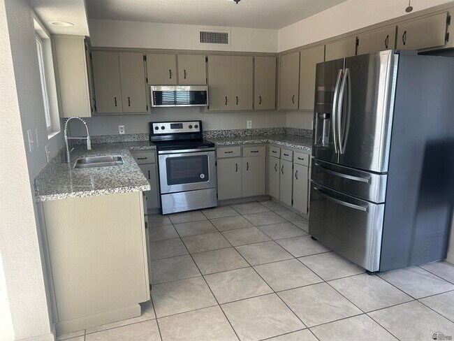 Photo - 1265 S 13th Ave