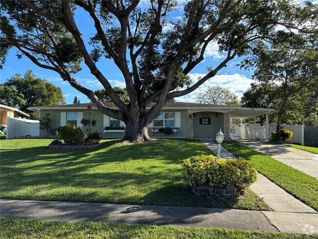 Building Photo - 1033 Gerona Ave Rental