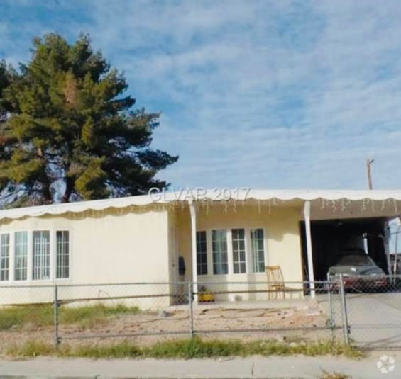 Building Photo - 3684 Hawaii Ave Rental