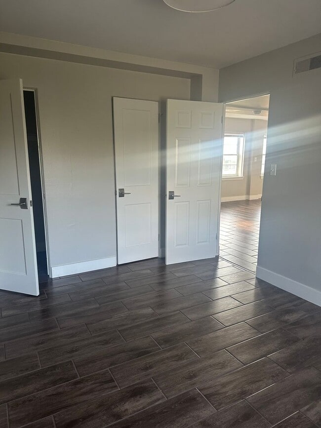 Photo - Grandview Apartments