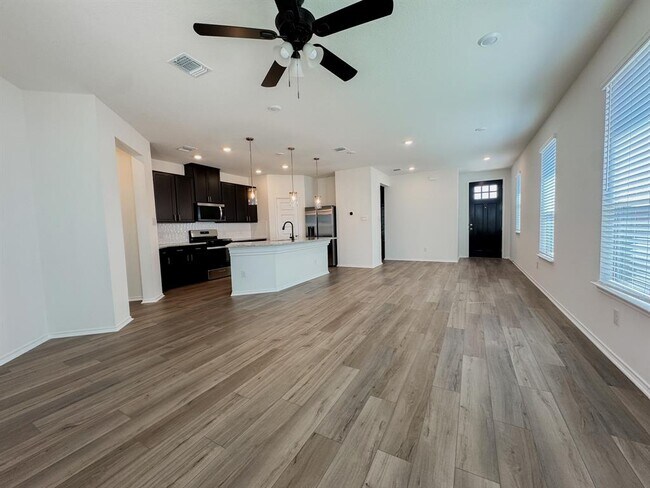 Photo - 4024 Pinto Ln