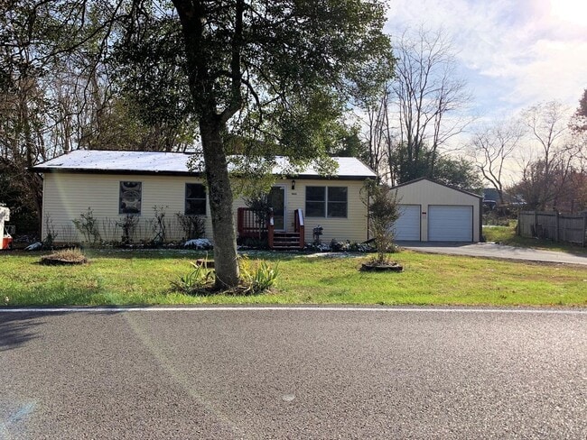 3 bedroom / 2 bath One Level Home Johnson ... - 3 bedroom / 2 bath One Level Home Johnson ...