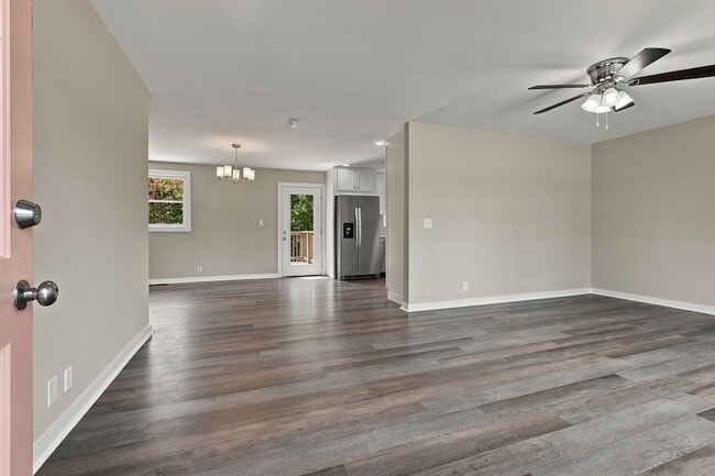 1614 Shady Cir