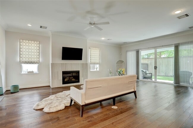 Photo - 1715 Maravilla Dr