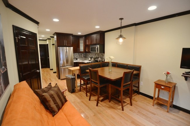 Photo - 13 St Felix St Unit Suite 1
