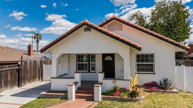 1718 Fairmount Blvd Unit 1