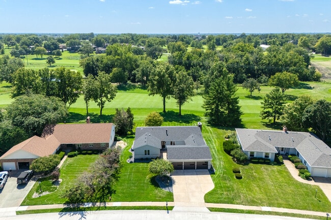 4817 Torrey Pines Ct
