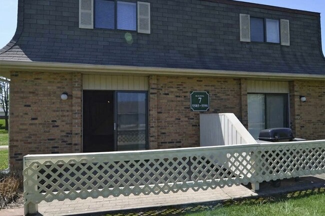 Townhome Patio - Abbington Village