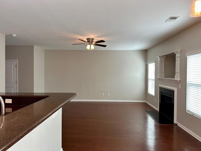 Photo - 450 Delmont Dr Casa