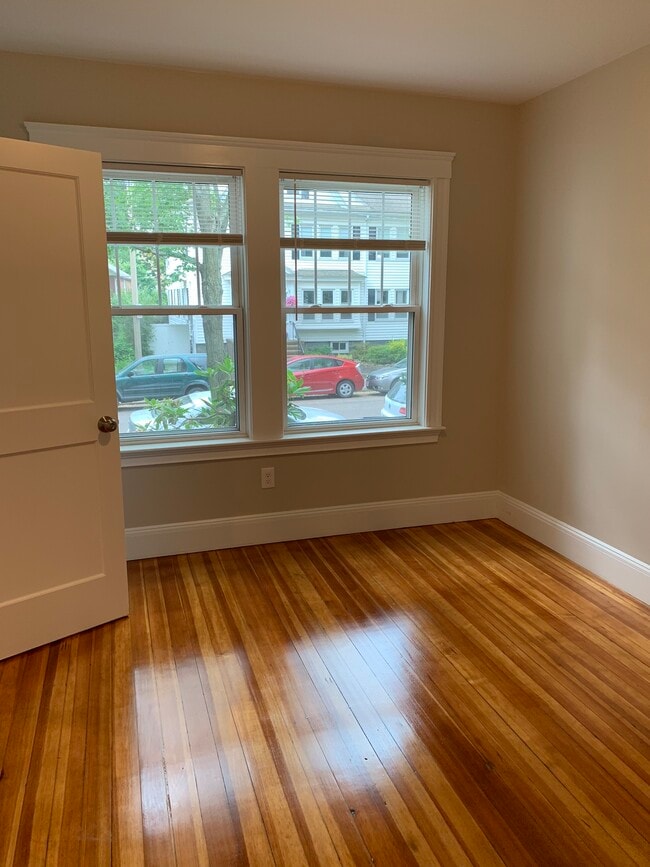 Photo - 21 Moraine St