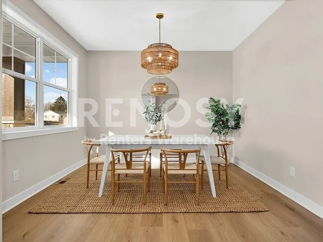 Photo - 2164-211A N Eustis St