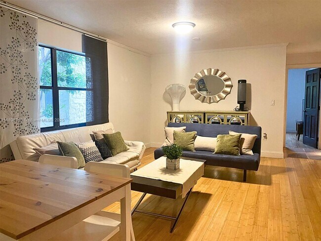 Photo - 753 Michigan Ave Unit 2B