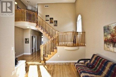 Photo - 28 Gemini Crescent