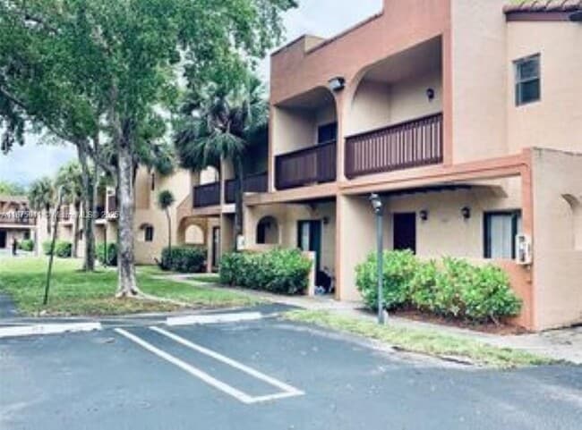 Building Photo - 10299 NW 33rd St Rental