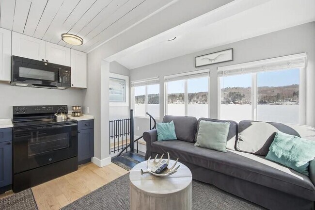 122 Mt Major Hwy Unit B