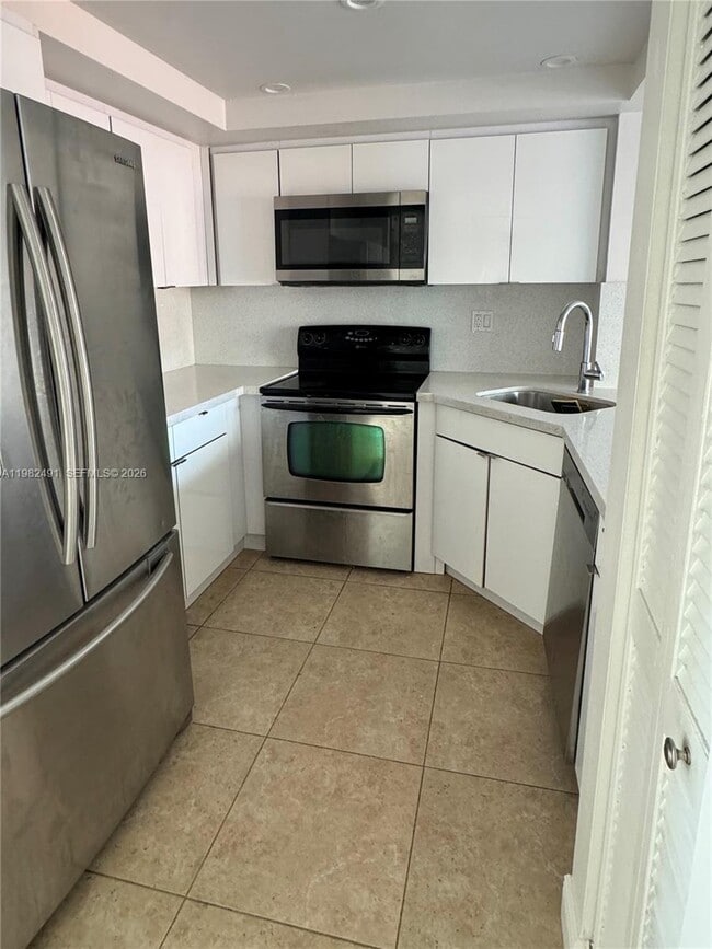 Photo - 10220 SW 77th Ct