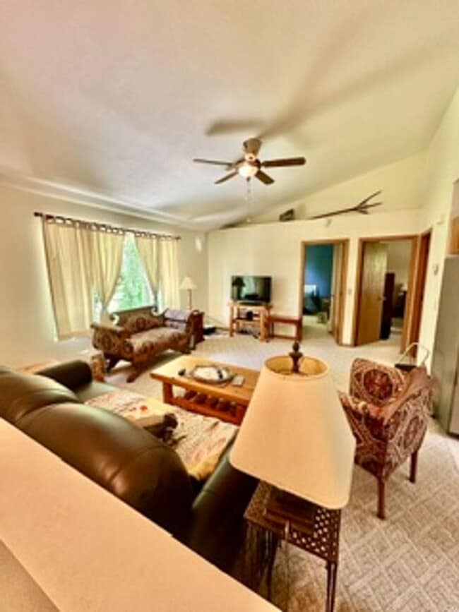 Photo - Breezy Point Home 3 bedroom, 2 bath, 2 car Garage