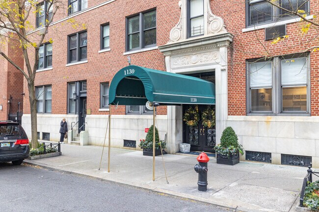Photo - 1130 Park Ave