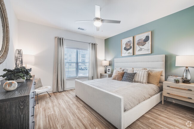 2BR, 2BA - 1,149SF - Primary Bedroom
