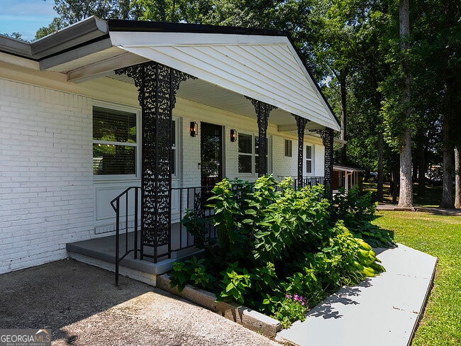 Photo - 3249 Howell Dr