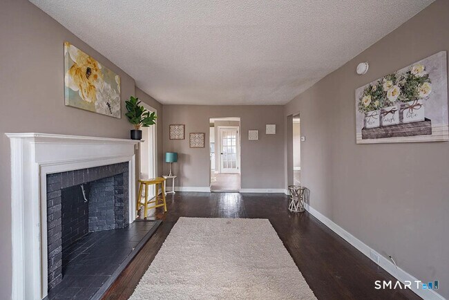 Photo - 73 Silver St