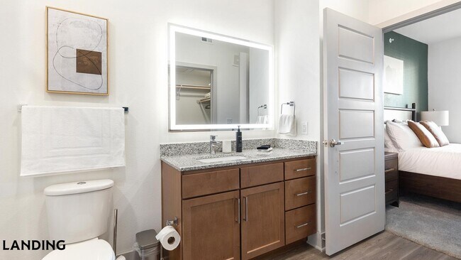 348 Main St Unit 3215