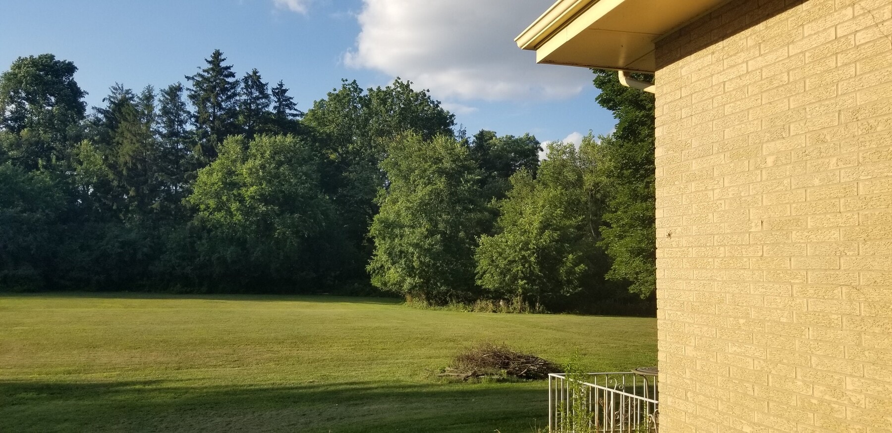 Photo - 1220-1283 83rd St