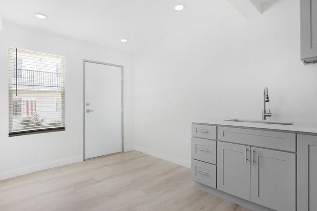 Building Photo - 10442 Lampson Ave Rental