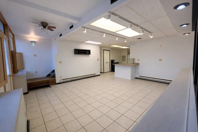 Photo - 107 W Baldwin St