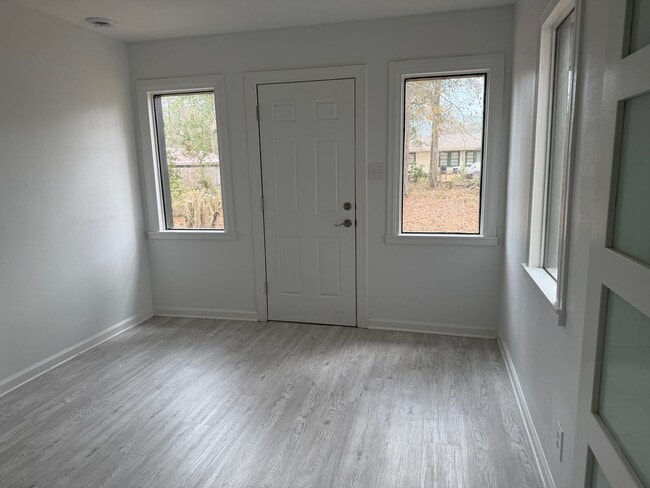 Photo - 128 Country Club Cir